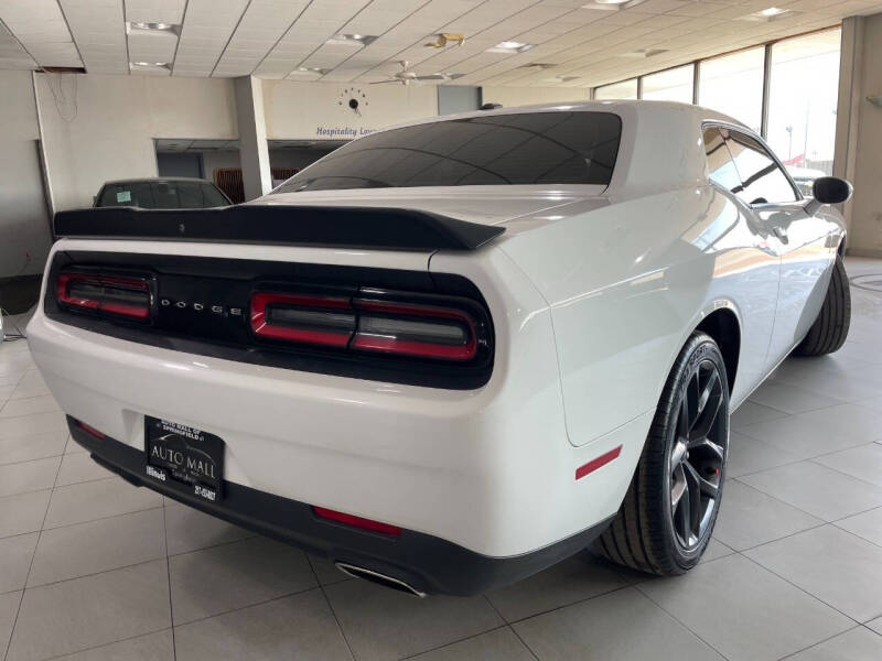 2019 Dodge Challenger SXT
