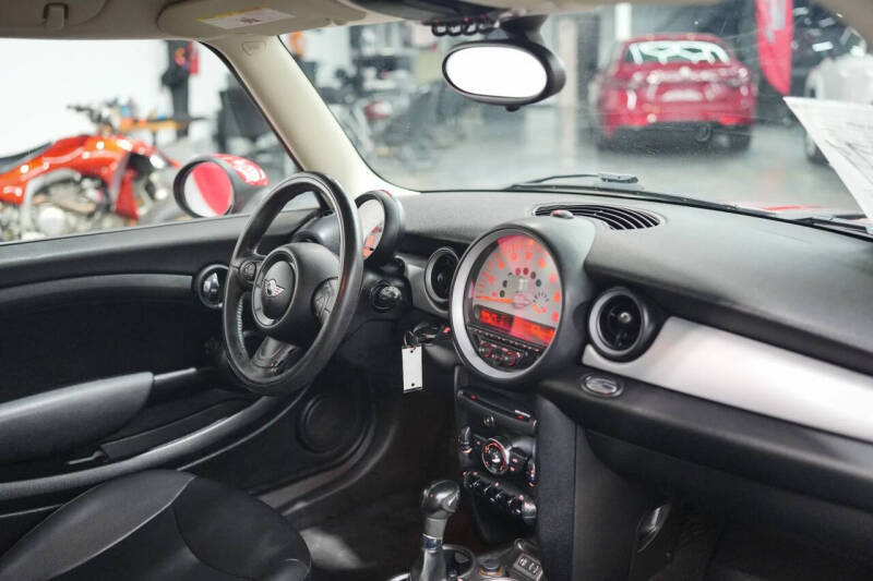 2013 MINI Clubman Cooper