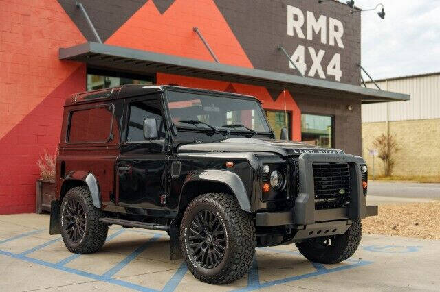1985 Land Rover Defender 90 2.4L PUMA