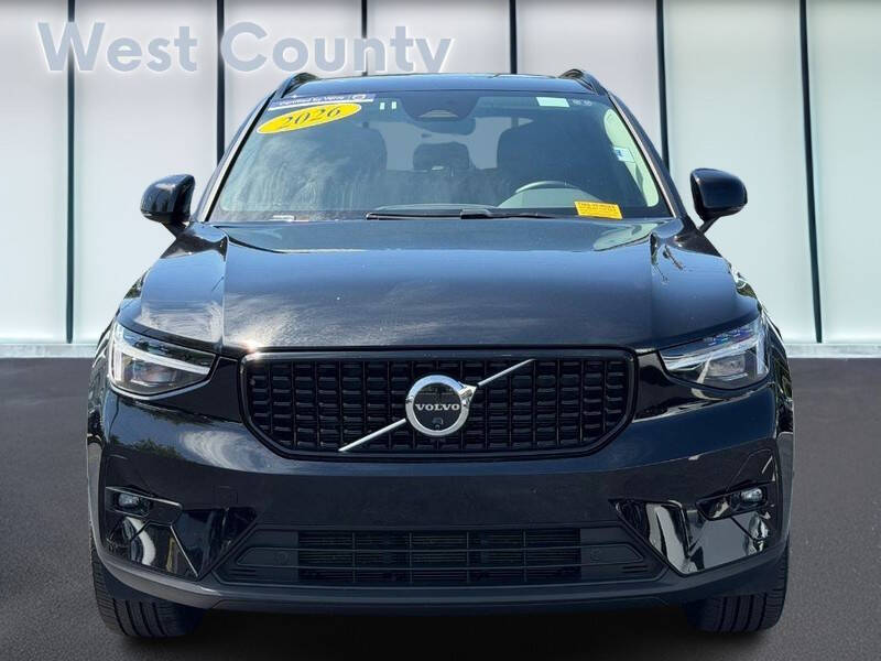 2026 Volvo XC40 B5 Plus