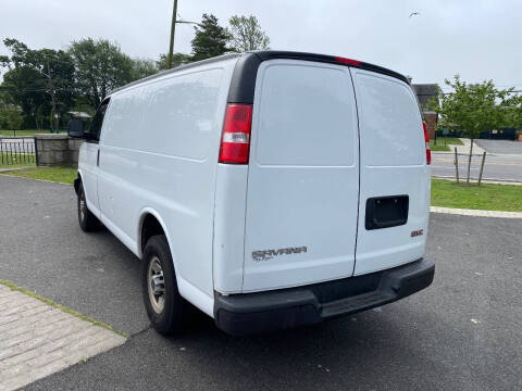 2018 GMC Savana 3500