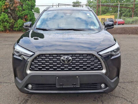 2025 Toyota Corolla Cross XLE