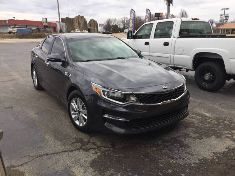 2018 Kia Optima LX photo 2