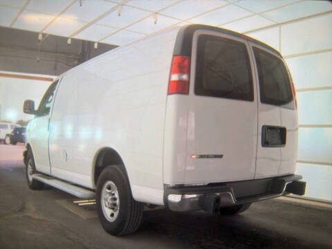 2024 Chevrolet Express 2500
