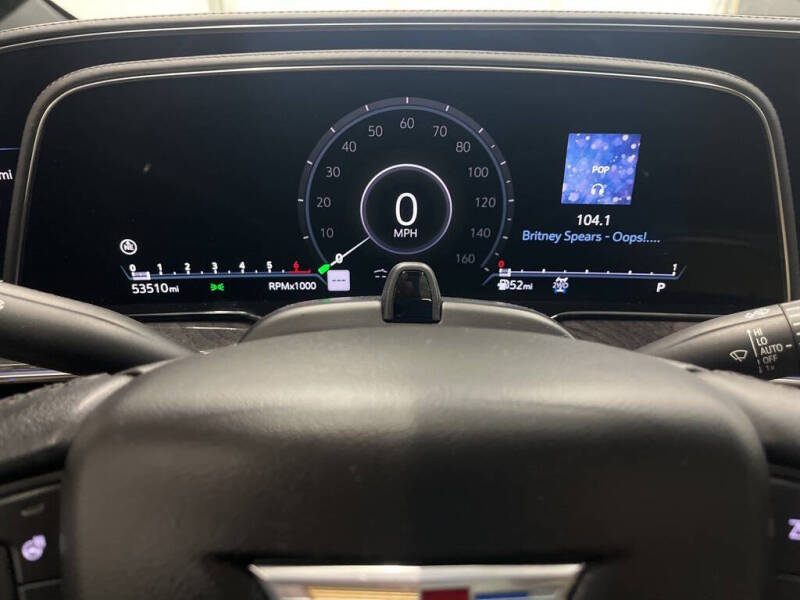 2022 Cadillac Escalade ESV Premium Luxury