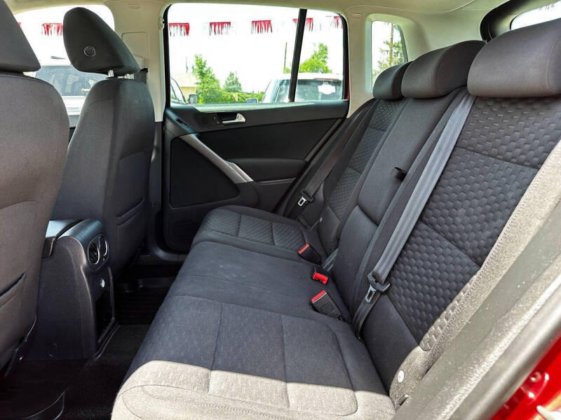 2009 Volkswagen Tiguan SEL 4Motion