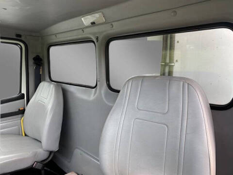 1998 Freightliner FL70