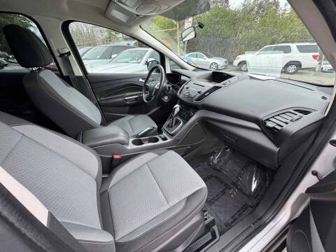 2017 Ford C-MAX Energi SE