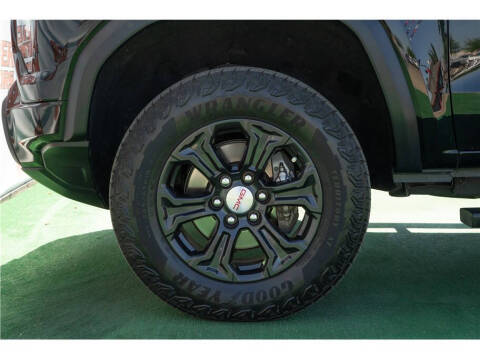 2023 GMC Canyon Elevation