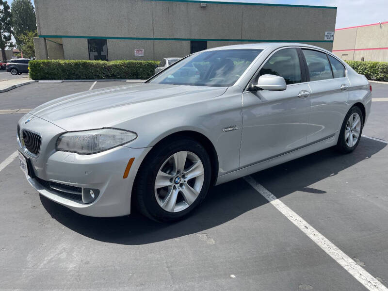 2012 BMW 5 Series 528i