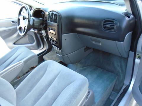 2005 Dodge Grand Caravan SE