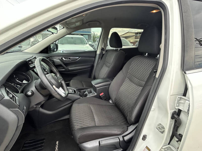 2020 Nissan Rogue S