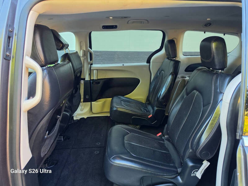2018 Chrysler Pacifica Touring L