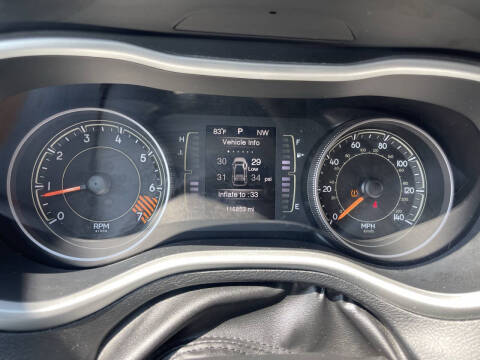 2015 Jeep Cherokee Sport