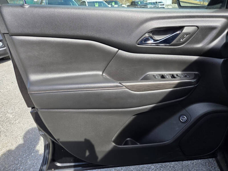2018 GMC Acadia SLE-2