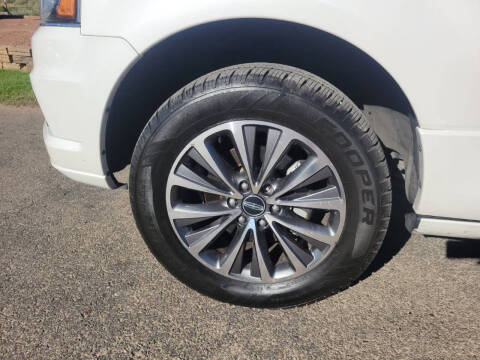 2016 Lincoln Navigator Select