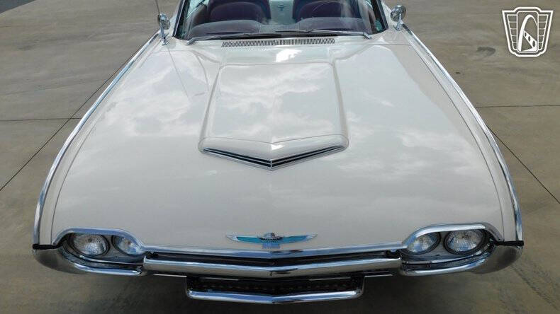 1962 Ford Thunderbird