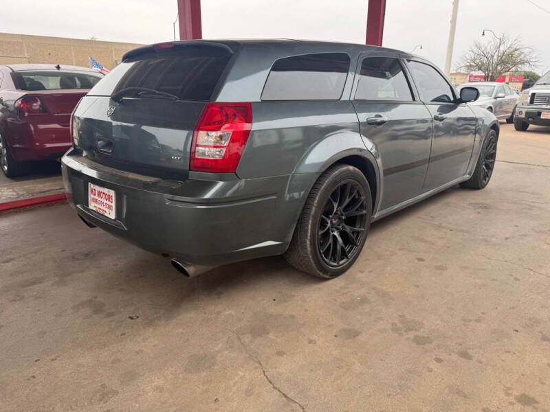 2005 Dodge Magnum RT