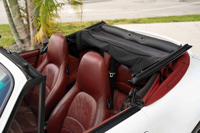 1998 Porsche 911 Carrera