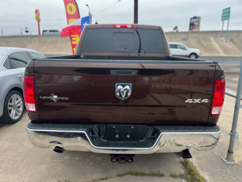 2015 RAM 1500 SLT