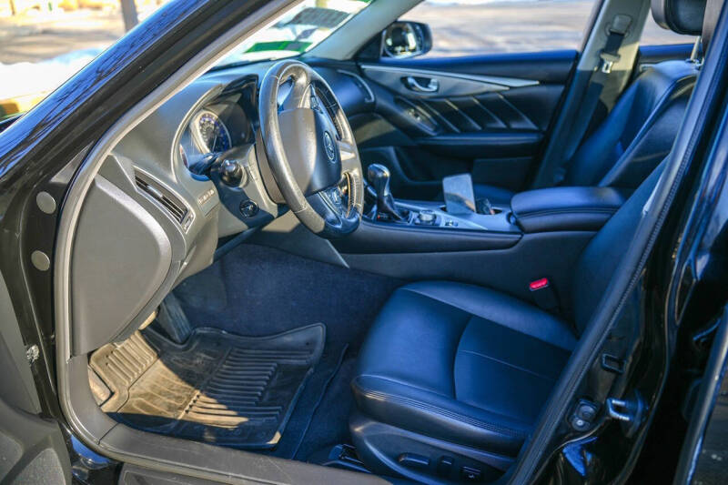 2016 Infiniti Q50 2.0T