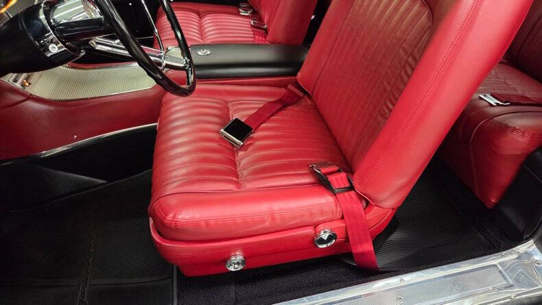 1962 Ford Thunderbird