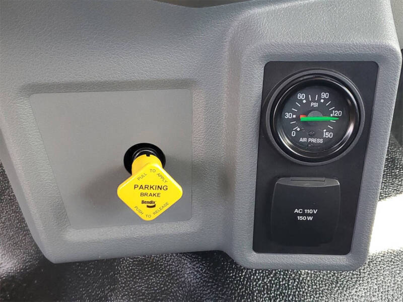 2025 Ford F-750 Super Duty