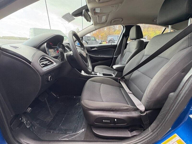 2017 Chevrolet Cruze LT Auto