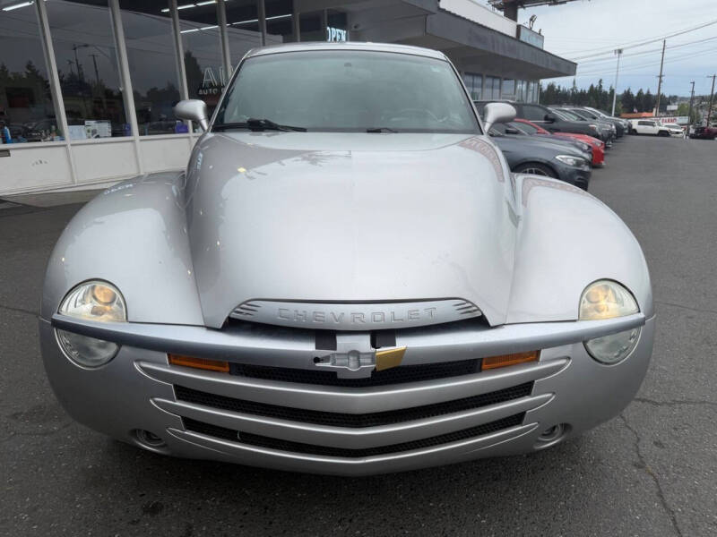 2004 Chevrolet SSR LS