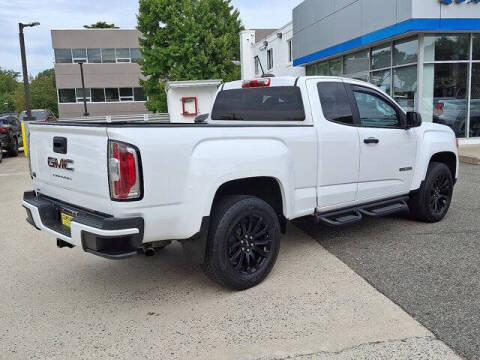 2022 GMC Canyon Elevation Standard