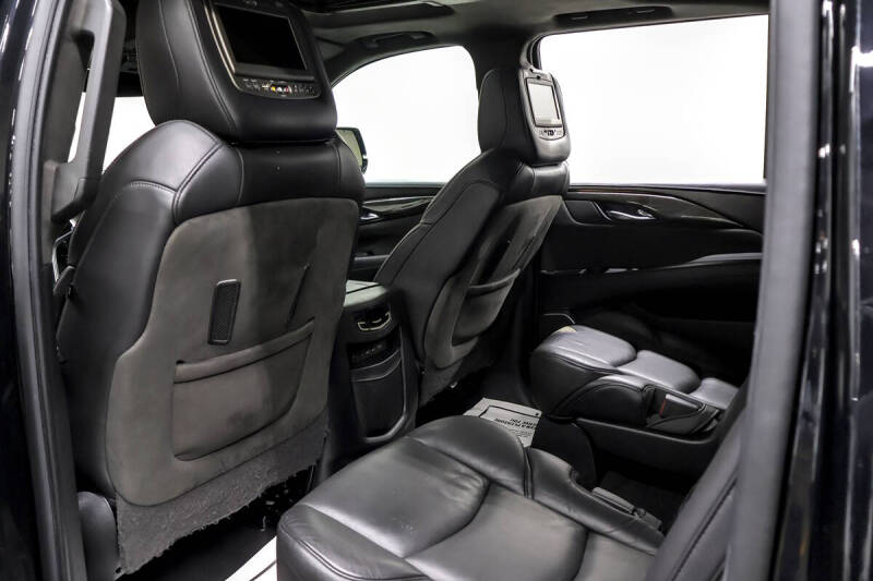 2018 Cadillac Escalade ESV Platinum