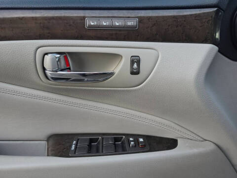 2012 Lexus LS 460