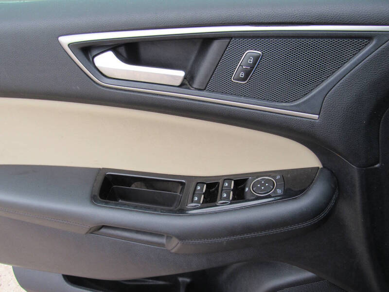 2019 Ford Edge SEL