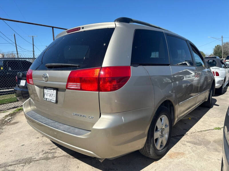 2004 Toyota Sienna