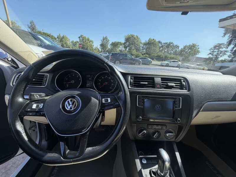 2016 Volkswagen Jetta
