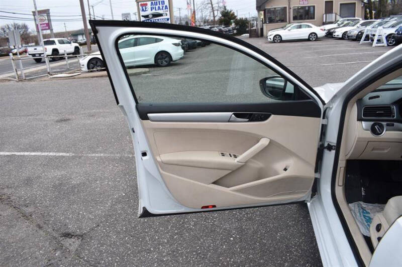 2018 Volkswagen Passat 2.0T S