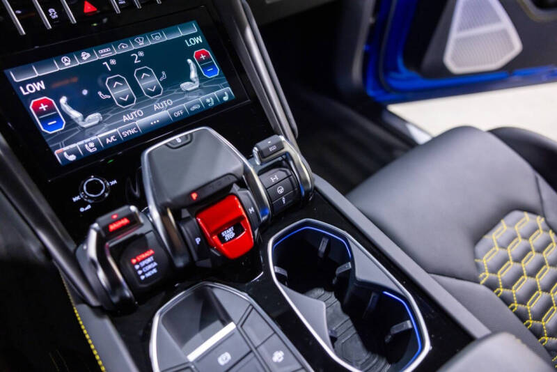 2022 Lamborghini Urus