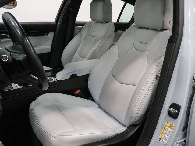 2022 Cadillac CT5 Premium Luxury