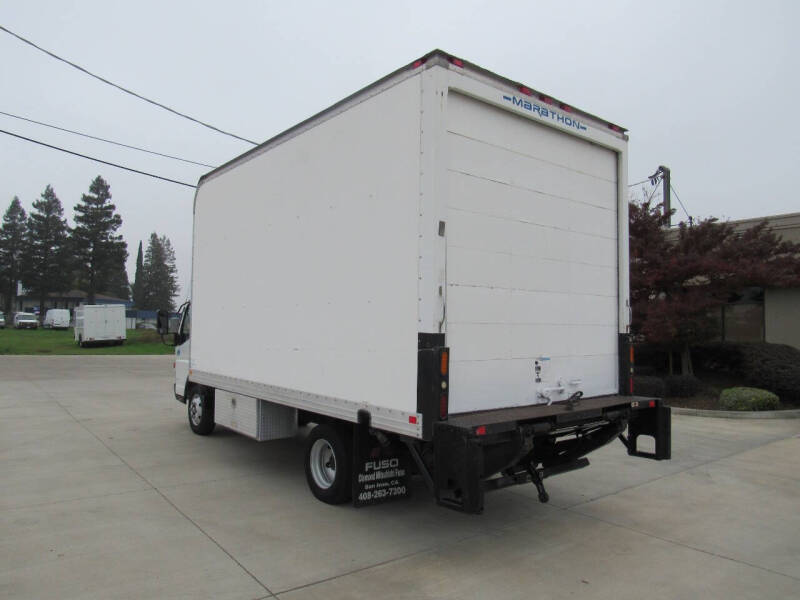 2012 Mitsubishi Fuso FE160