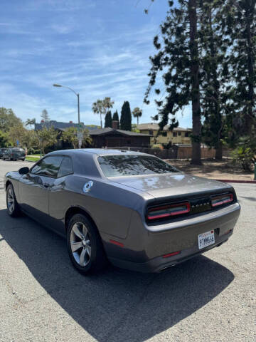 2015 Dodge Challenger SXT