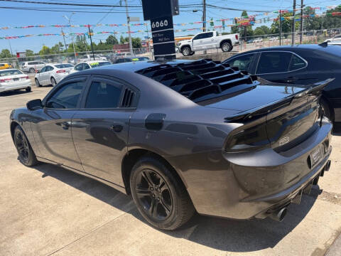 2019 Dodge Charger SXT