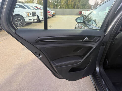 2018 Volkswagen Golf R 4Motion