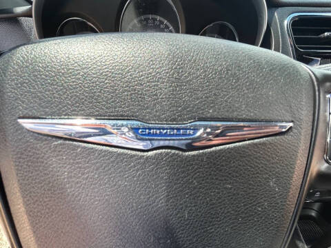 2012 Chrysler 200 LX