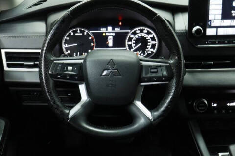 2022 Mitsubishi Outlander SE