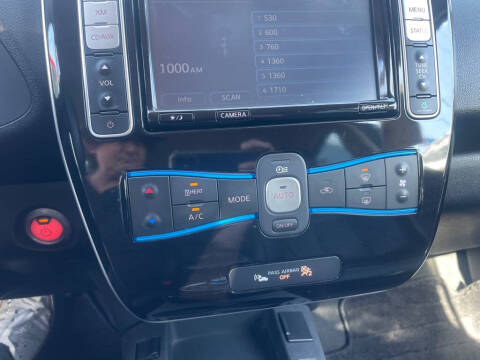 2015 Nissan LEAF S