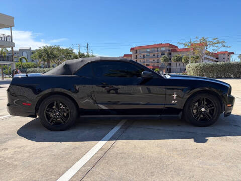 2014 Ford Mustang V6
