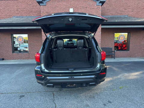 2019 Nissan Pathfinder SV