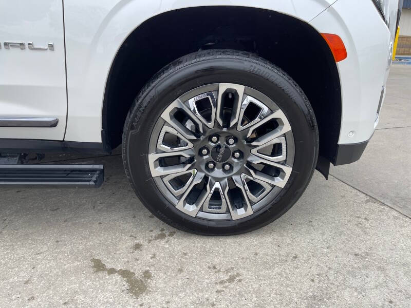 2023 GMC Yukon XL Denali Ultimate