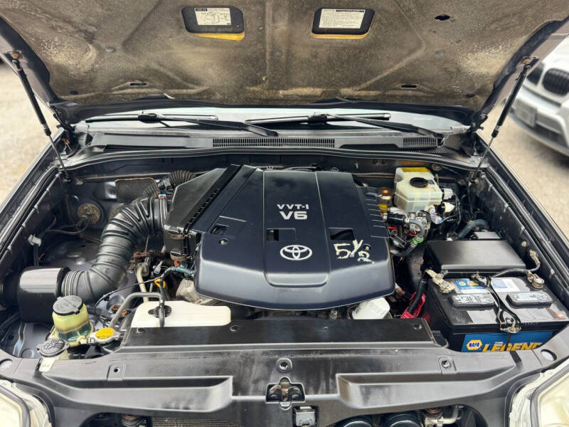 2004 Toyota 4Runner SR5