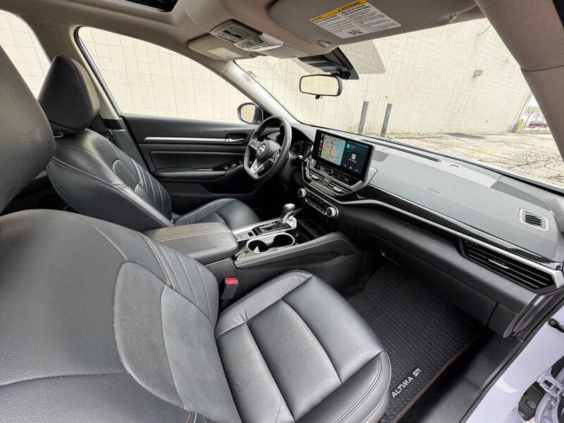 2024 Nissan Altima 2.5 SR